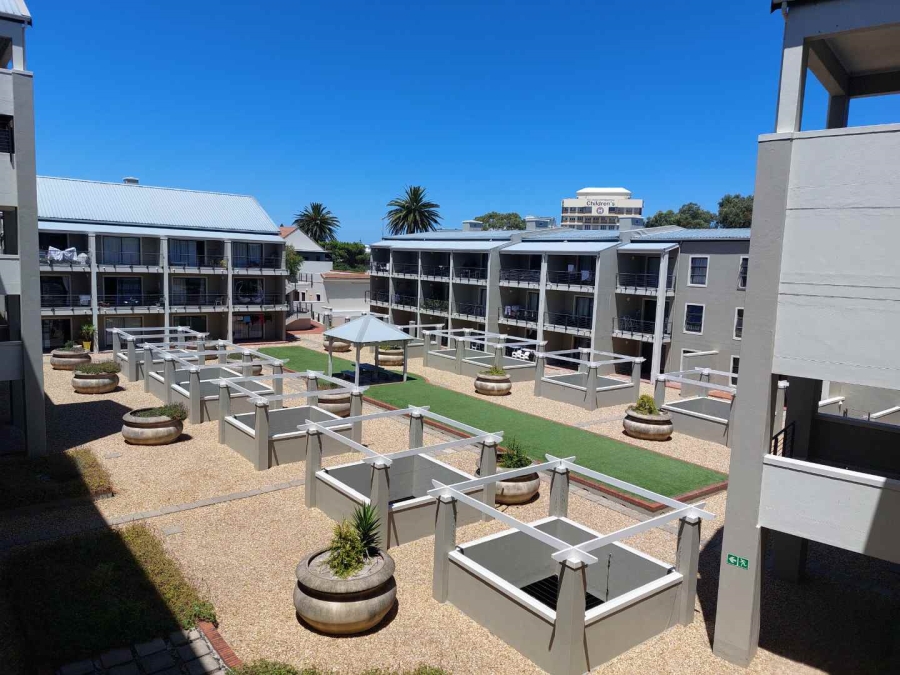To Let 2 Bedroom Property for Rent in Rondebosch Western Cape